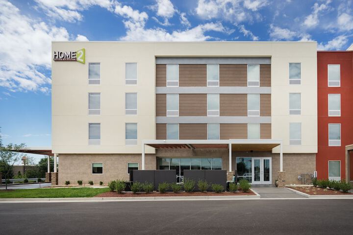 Home2 Suites by Hilton Bowling Green Hotel