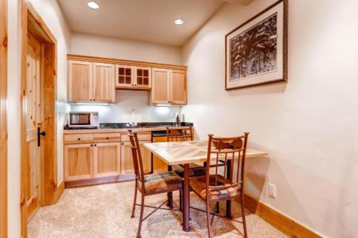 Melville House 3554 RARY