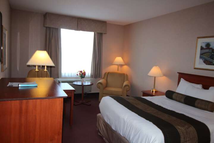 Room 35 of 108