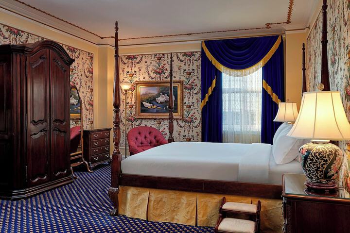 The Hotel Saskatchewan Autograph Collection