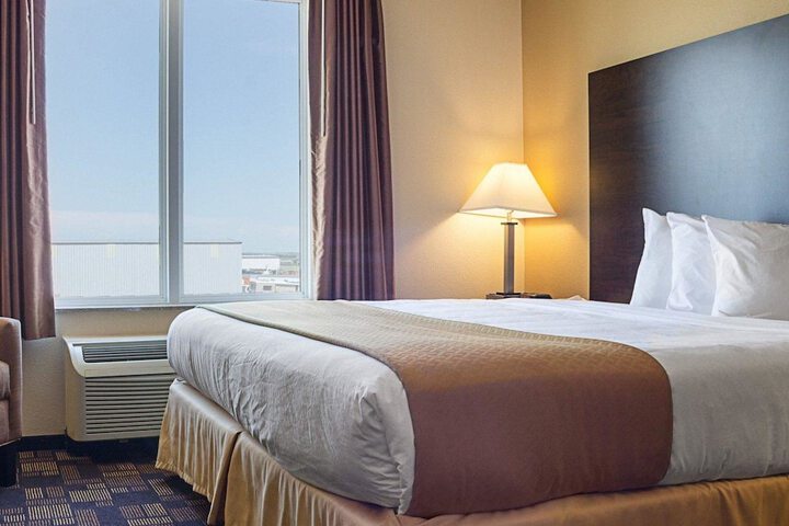 Quality Inn & Suites Minot North