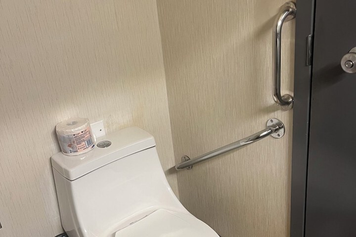 Travelodge by Wyndham Brandon