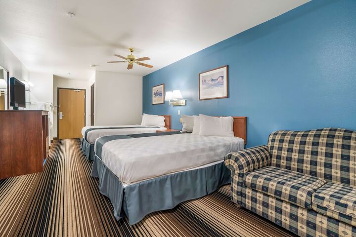 Room 16 of 32