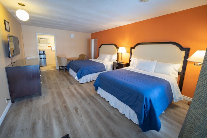 Room 34 of 43