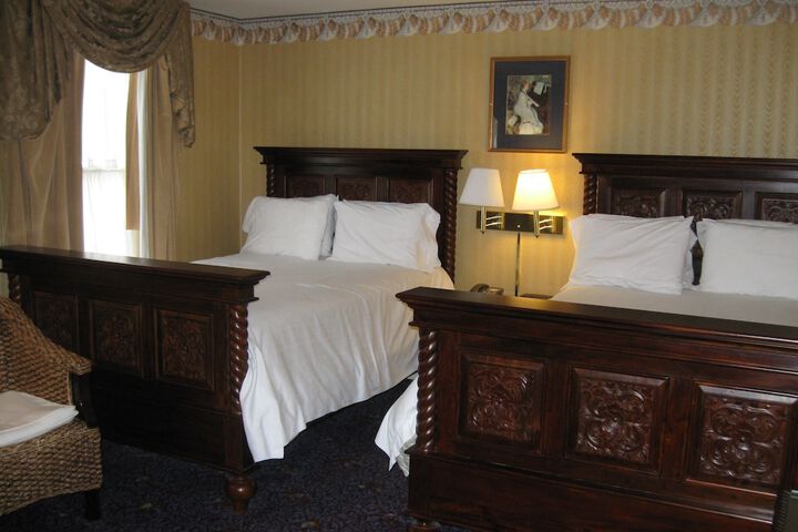 Room 15 of 44