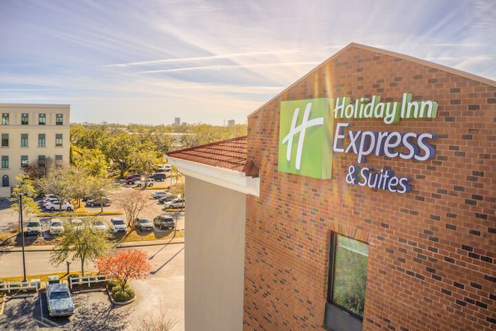 Holiday Inn Express & Suites Gulf Shores by IHG