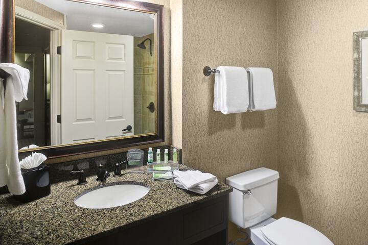 Room 12 of 35