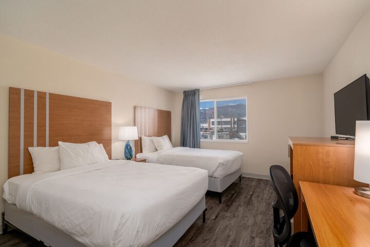 Room 4 of 17