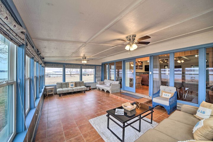 Private Beach: Waterfront Disney Getaway!