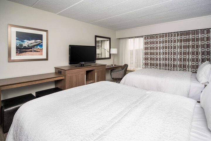 Room 7 of 25