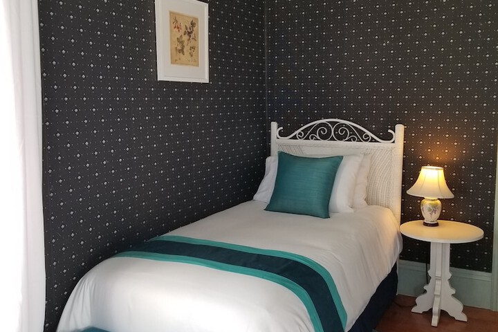 Room 62 of 73