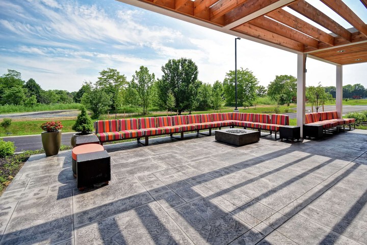 Terrace/Patio 36 of 38