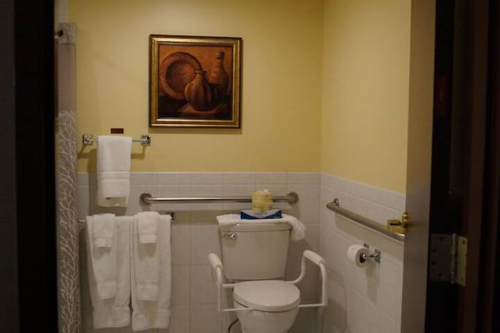 Room 15 of 42