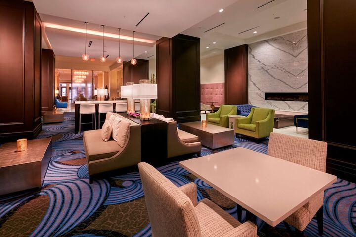 Embassy Suites Louisville Downtown