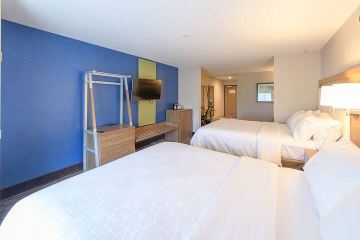 Room 16 of 34