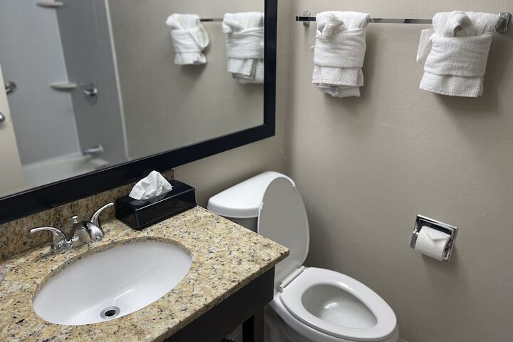Room 35 of 43