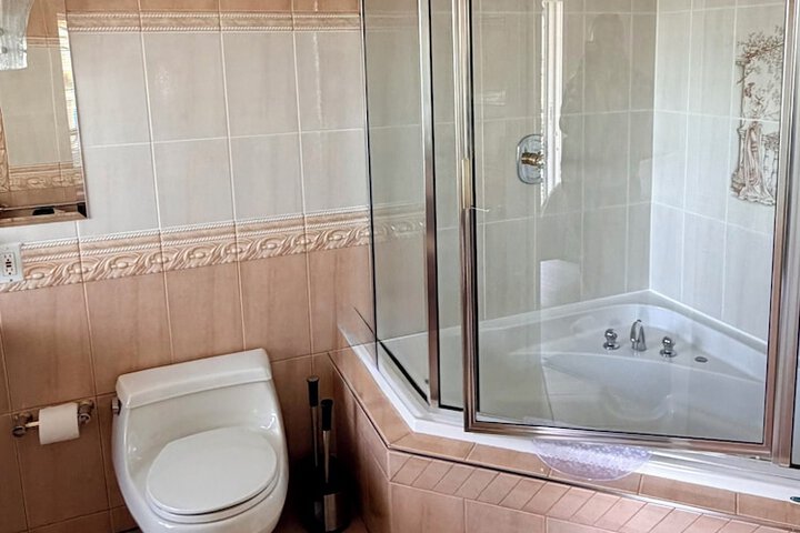 Ocean Breeze B & B