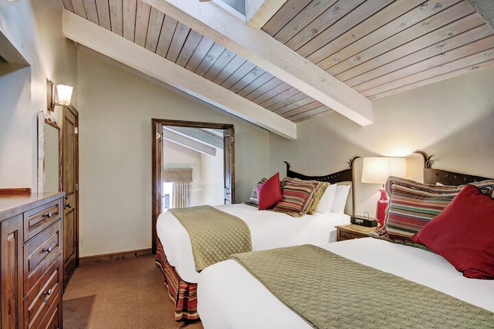 The Lodge at Vail a RockResort by Vail Resorts