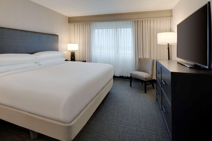 Embassy Suites by Hilton Detroit Troy Auburn Hills