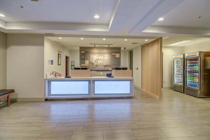 Hotel 6 of 86