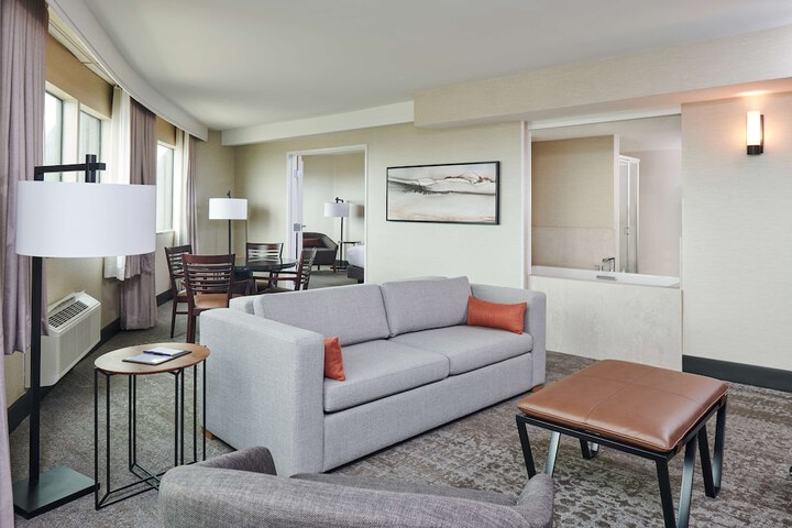 Room 42 of 64