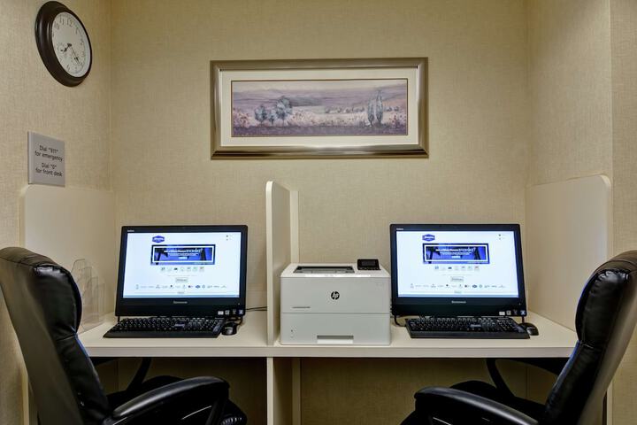 Business Center 36 of 36