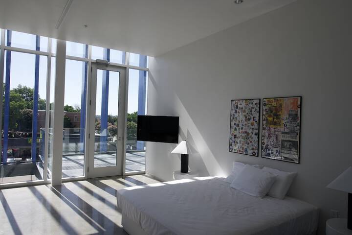 Room 36 of 46