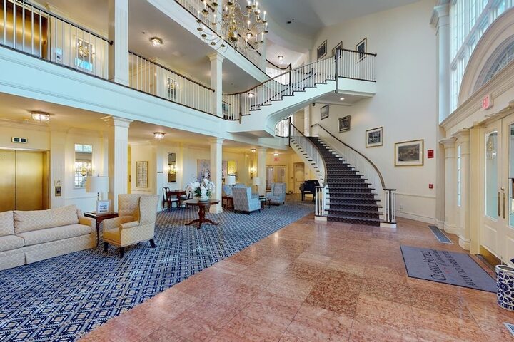 Hotel Interior 8 of 38