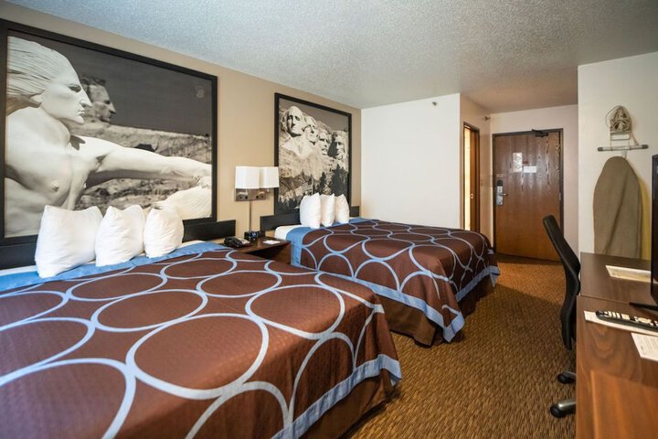 Super 8 by Wyndham Custer / Crazy Horse Area