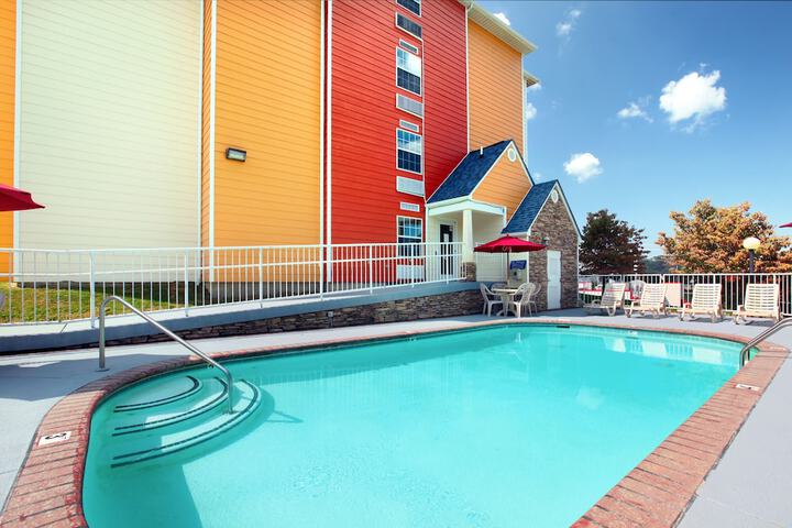 Pool 6 of 39