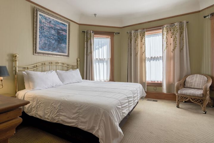 Pacific Grove Inn