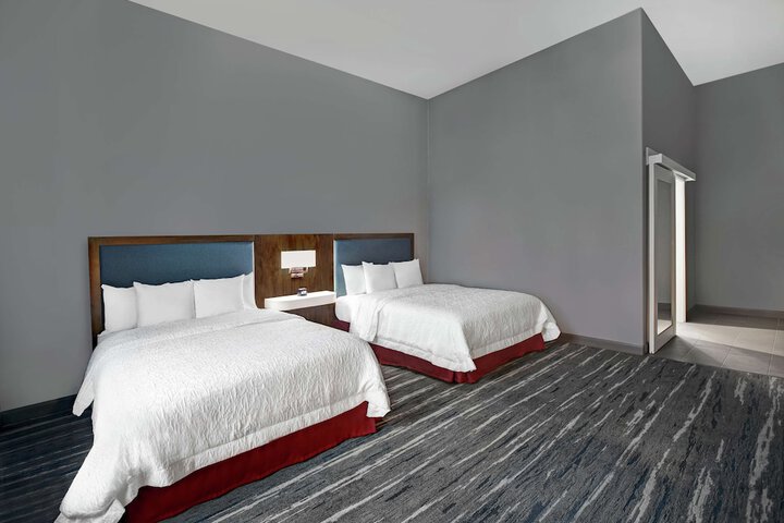 Room 17 of 39