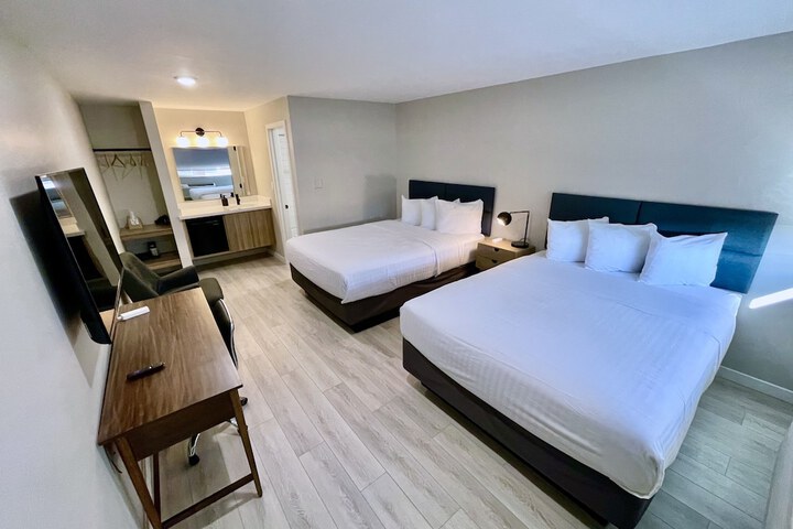 Room 14 of 35