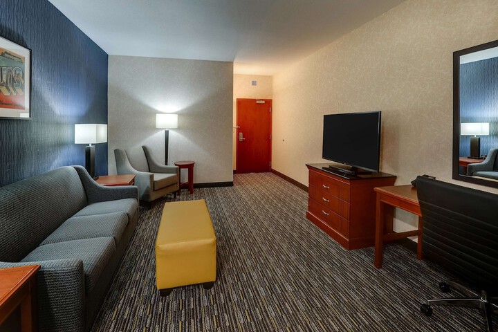 Room 28 of 48