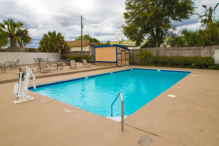 Pool 2 of 34