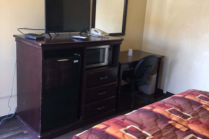 Room 18 of 20