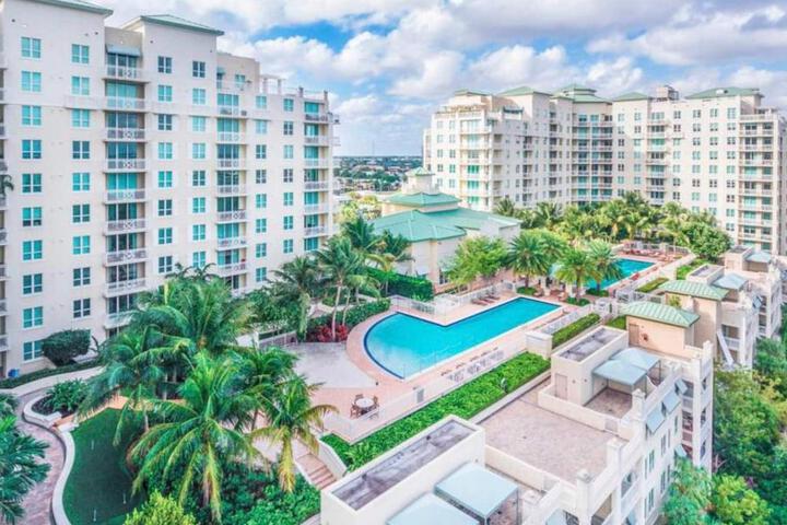 Tropical Coastal Resort Boynton Beach