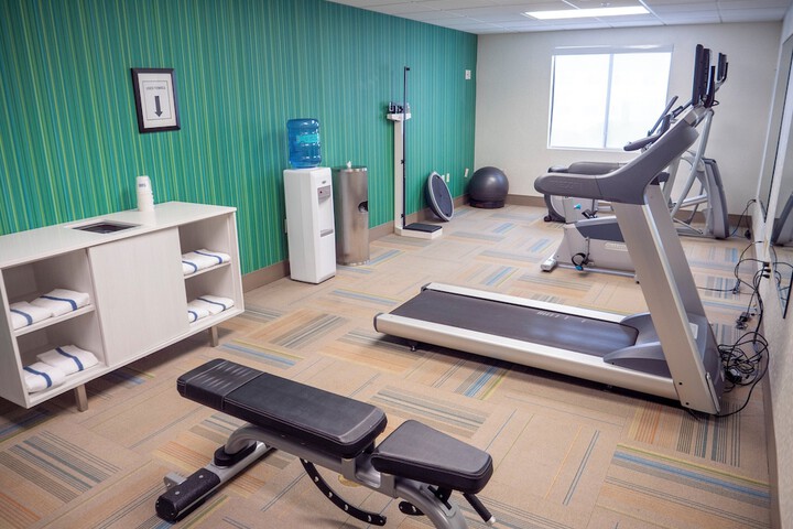 Holiday Inn Express & Suites Greenville Airport by IHG
