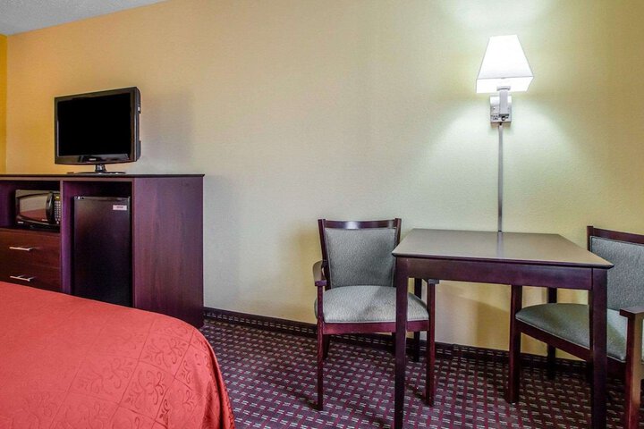Room 18 of 31
