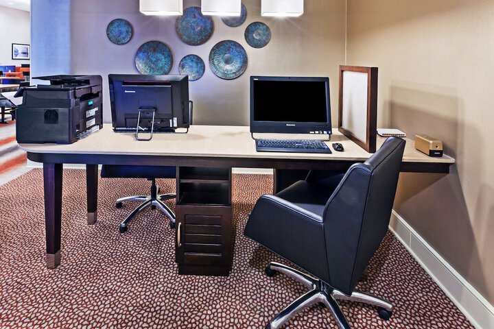 Business Center 49 of 50