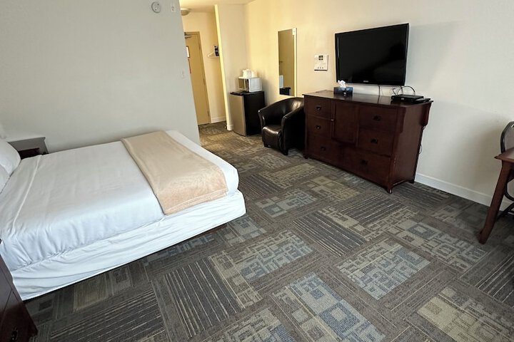 Room 62 of 77