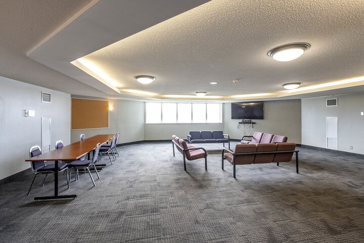 Residence & Conference Centre - Barrie