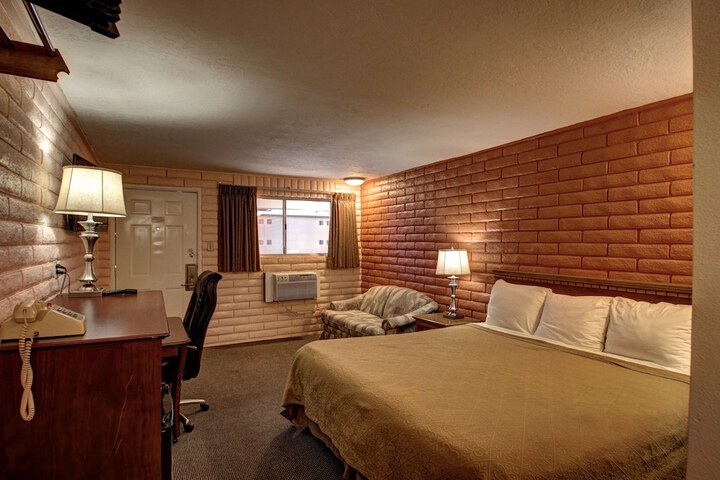 Room 29 of 37