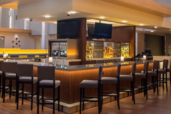 DoubleTree by Hilton Pittsburgh - Cranberry
