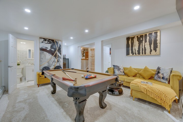 dreams of Paradise Luxury Home w / Pool!
