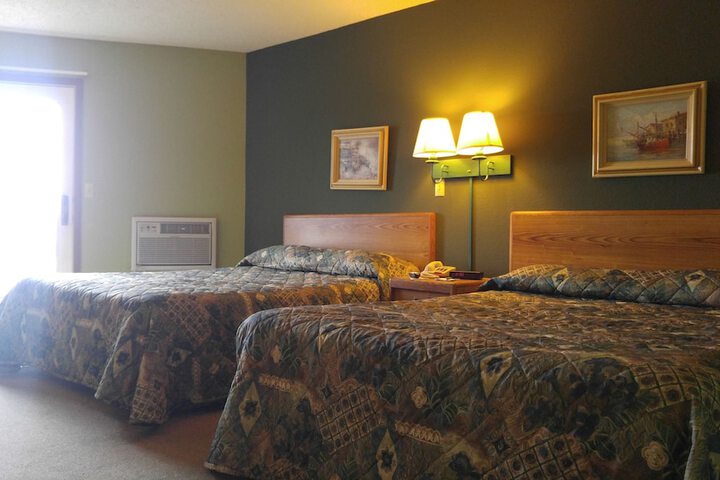 Harbor Lights Lodge