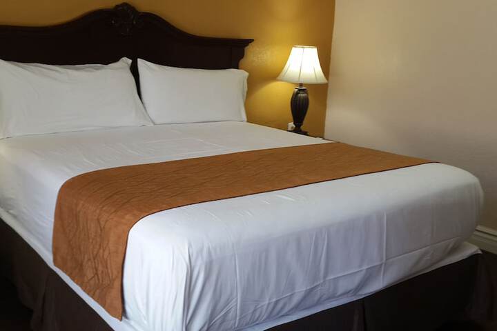 Room 21 of 47