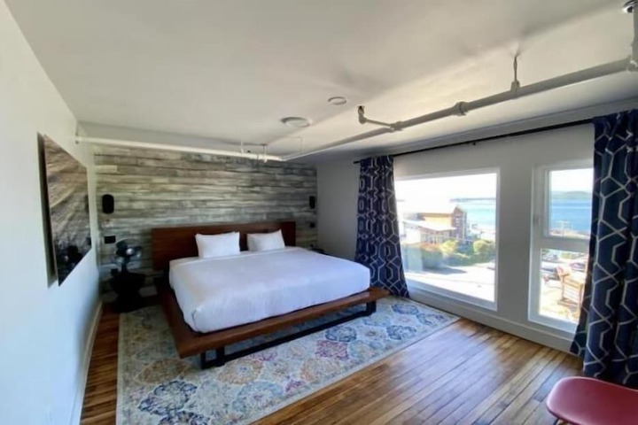Room 14 of 40