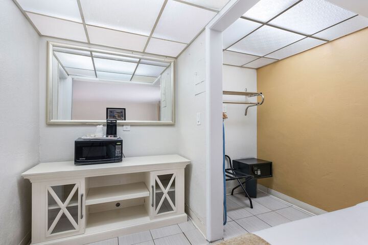 Room 36 of 47
