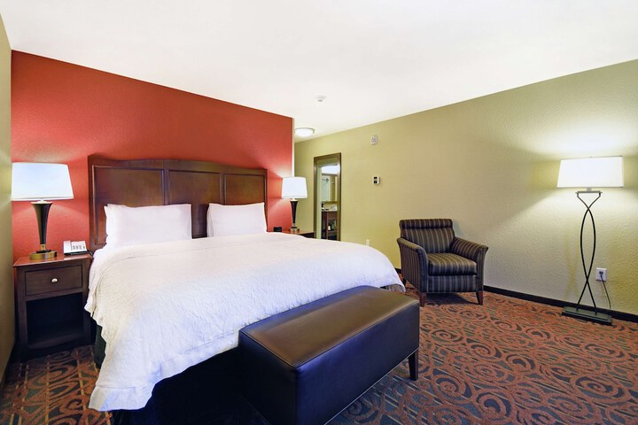 Hampton Inn & Suites Milwaukee / Franklin
